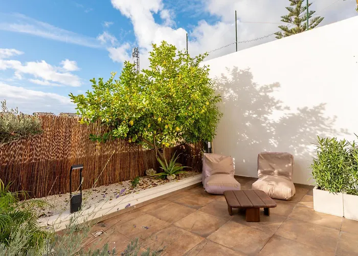 Casa Limone - With Private Courtyard * サンレモ