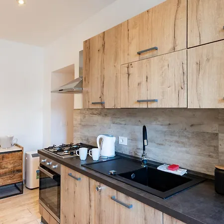 Casa Limone - With Private Courtyard Appartement San Remo